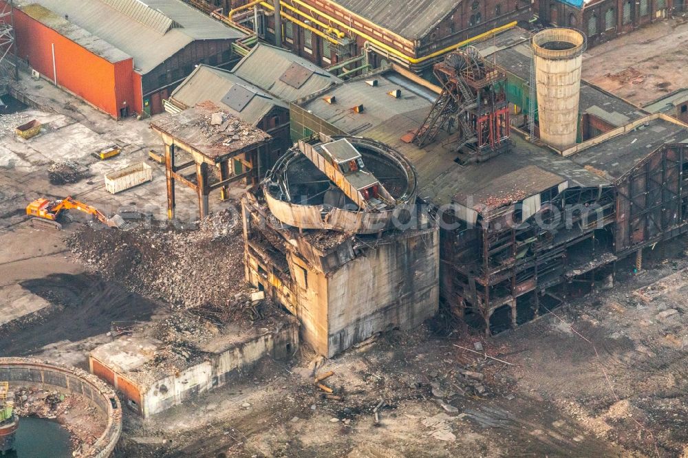 Aerial image Hamm - Demolition work on the site of the Industry- ruins Zeche Heinrich Robert in Hamm in the state North Rhine-Westphalia, Germany