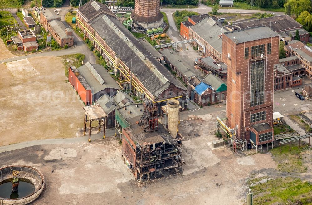 Aerial image Hamm - Demolition work on the site of the Industry- ruins Zeche Heinrich Robert in Hamm in the state North Rhine-Westphalia, Germany