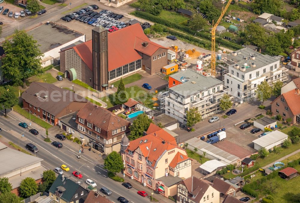 Hamm from the bird's eye view: Demolition work on the site of the Industry- ruins Zeche Heinrich Robert in Hamm in the state North Rhine-Westphalia, Germany