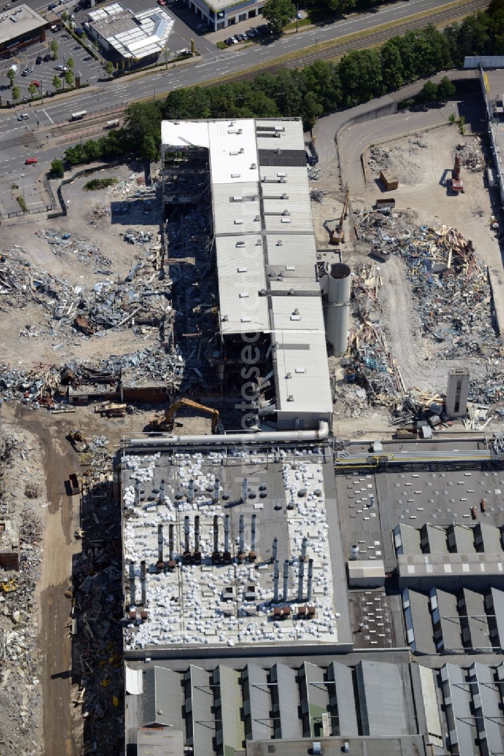 Aerial photograph Bochum - Demolition work on the site of the ruins Opel Werk I in Bochum in the state North Rhine-Westphalia