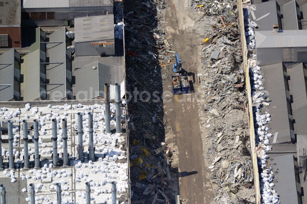 Bochum from above - Demolition work on the site of the ruins Opel Werk I in Bochum in the state North Rhine-Westphalia