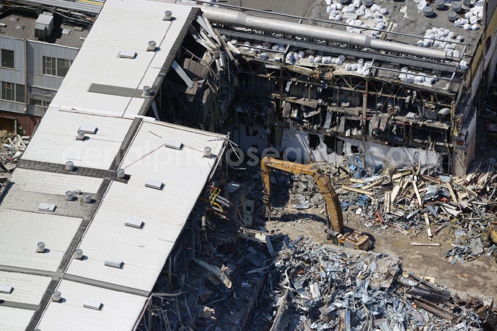 Aerial photograph Bochum - Demolition work on the site of the ruins Opel Werk I in Bochum in the state North Rhine-Westphalia