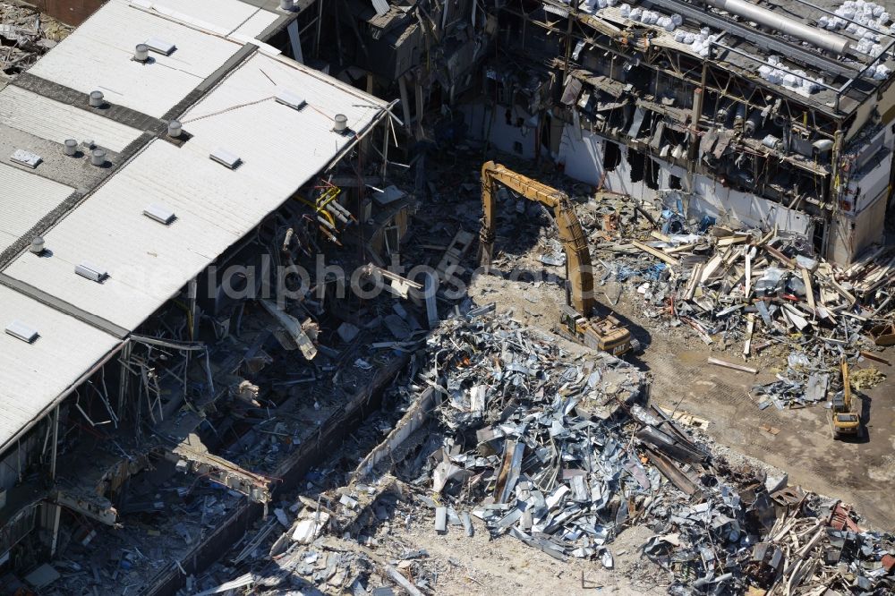 Aerial photograph Bochum - Demolition work on the site of the ruins Opel Werk I in Bochum in the state North Rhine-Westphalia