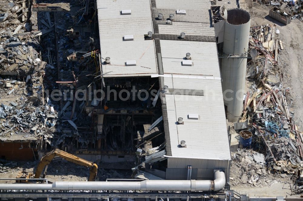 Aerial photograph Bochum - Demolition work on the site of the ruins Opel Werk I in Bochum in the state North Rhine-Westphalia