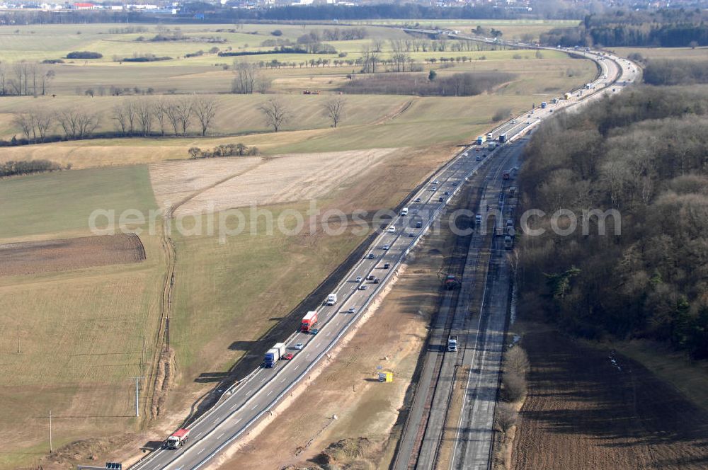 Sättelstädt from the bird's eye view: Blick auf die Abrißarbeiten am alten, stillgelegten Streckenverlauf des A4- Autobahnverlaufes an den Hörselbergen in Thüringen bei Eisenach. Durchgeführt werden die im Zuge dieses Projektes notwendigen Arbeiten unter an derem von der EUROVIA Verkehrsbau Union sowie der Niederlassungen Abbruch und Erdbau, Betonstraßenbau, Ingenieurbau und TECO Schallschutz der EUROVIA Beton sowie der DEGES. View of the demolition work on the old, disused itinerary of the A4 motorway course.