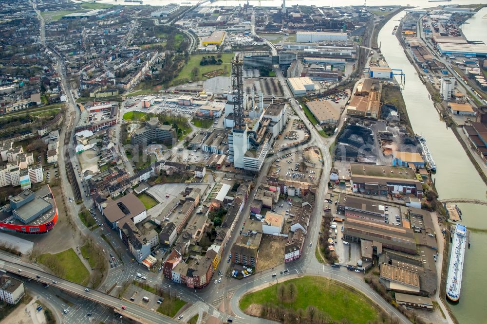 Aerial image Duisburg - Demolition work on the tower constructions of industrial chimneys of STADTWERKE DUISBURG on the Charlottenstrasse in the district Altstadt in Duisburg in the state North Rhine-Westphalia