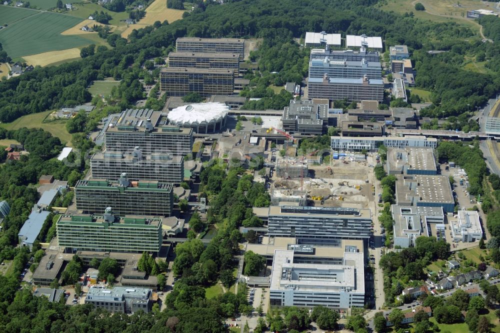 Aerial image Bochum - Demolition work on the campus Ruhr-Universitaet Bochum in North Rhine-Westphalia. The building IA and IB - engineering building of Ruhr University Bochum are due to hazardous PCB - load demolished and rebuilt