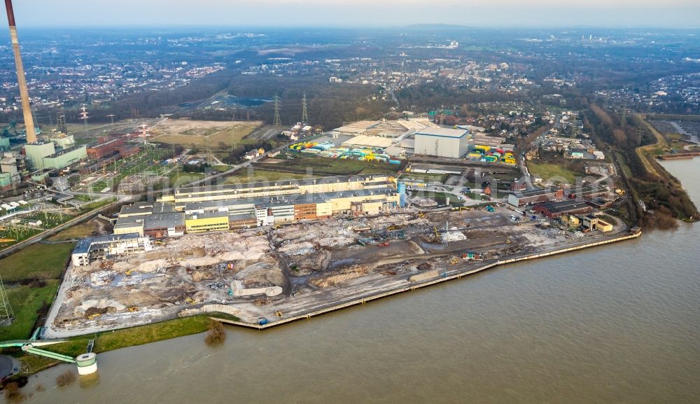 Aerial image Walsum - Demolition works on Building and production halls on the premises of former paper factory Norske Skog and of Papierfabrik Haindl in the district Walsum in Duisburg in the state North Rhine-Westphalia, Germany