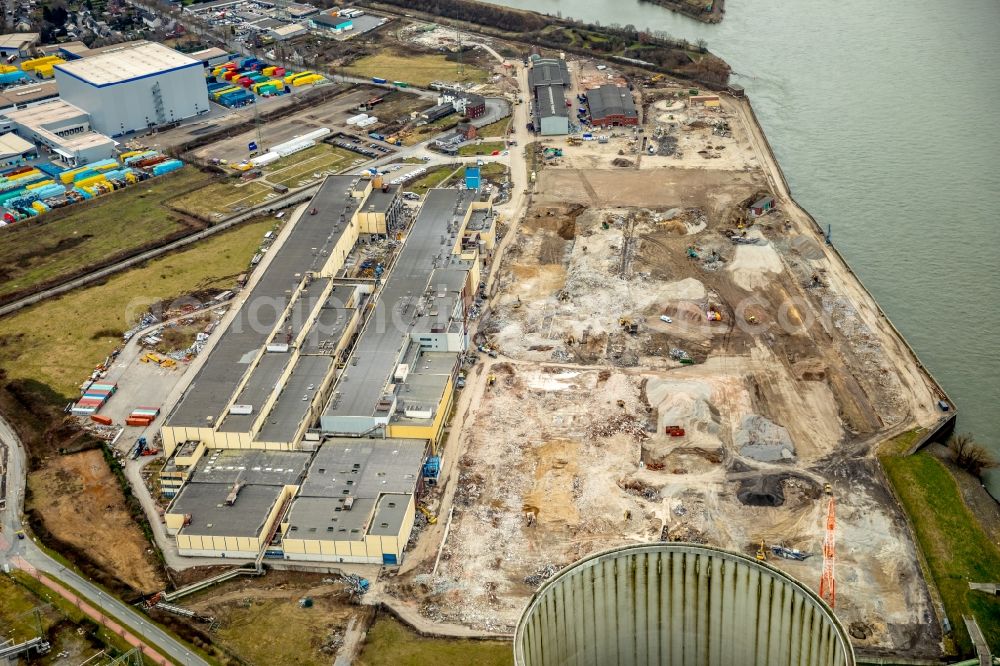 Aerial image Duisburg - Demolition works on Building and production halls on the premises of former paper factory Norske Skog and of Papierfabrik Haindl in the district Walsum in Duisburg in the state North Rhine-Westphalia, Germany