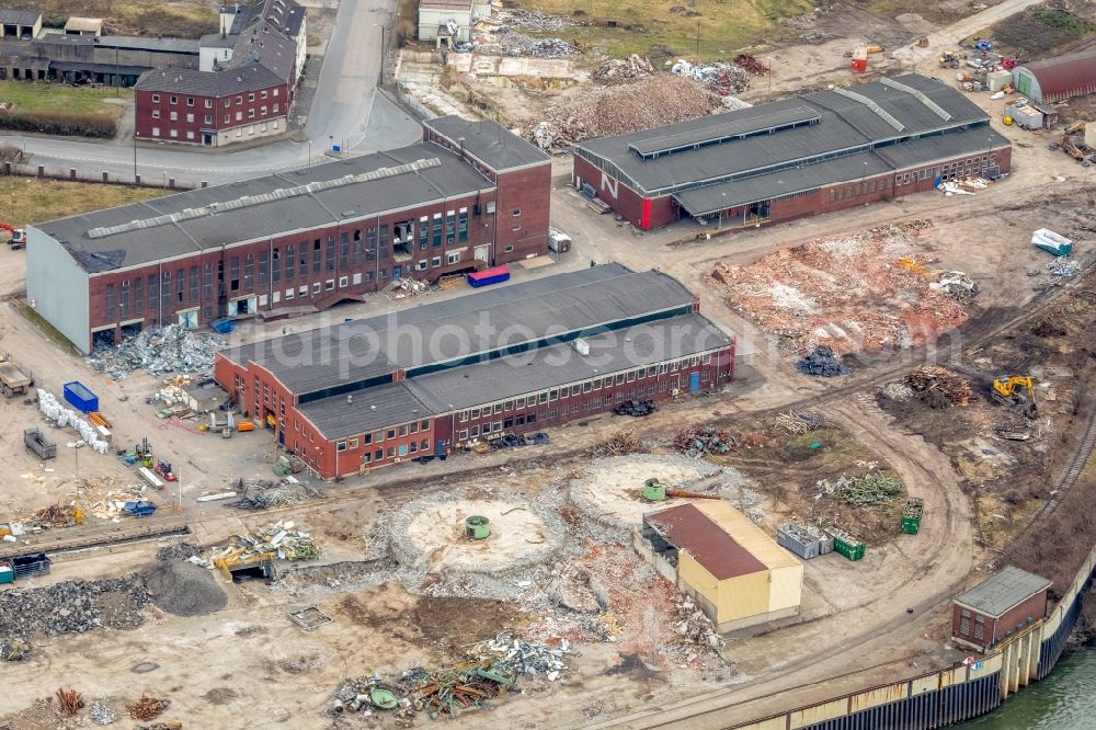 Duisburg from above - Demolition works on Building and production halls on the premises of former paper factory Norske Skog and of Papierfabrik Haindl in the district Walsum in Duisburg in the state North Rhine-Westphalia, Germany