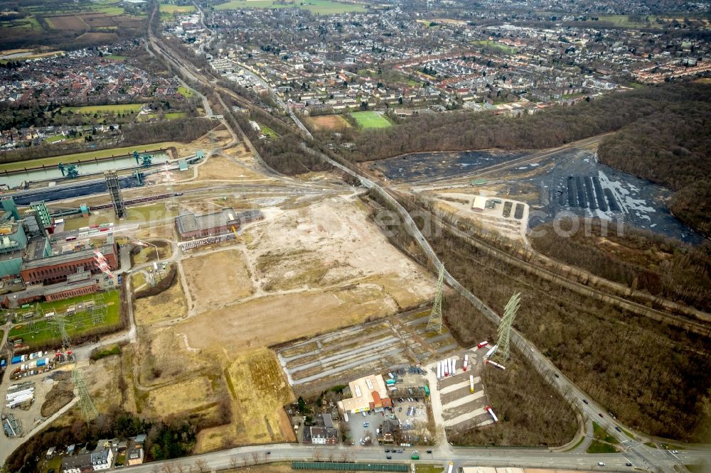 Aerial image Duisburg - Demolition works on Building and production halls on the premises of former paper factory Norske Skog and of Papierfabrik Haindl in the district Walsum in Duisburg in the state North Rhine-Westphalia, Germany