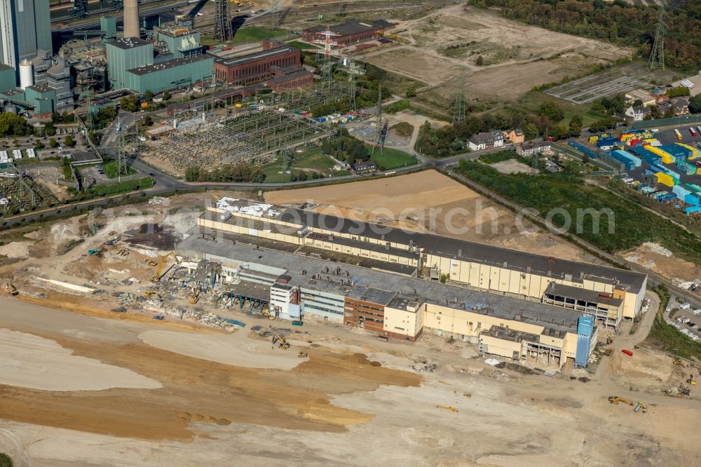 Duisburg from above - Demolition works on Building and production halls on the premises of former paper factory Norske Skog and of Papierfabrik Haindl in the district Walsum in Duisburg in the state North Rhine-Westphalia, Germany