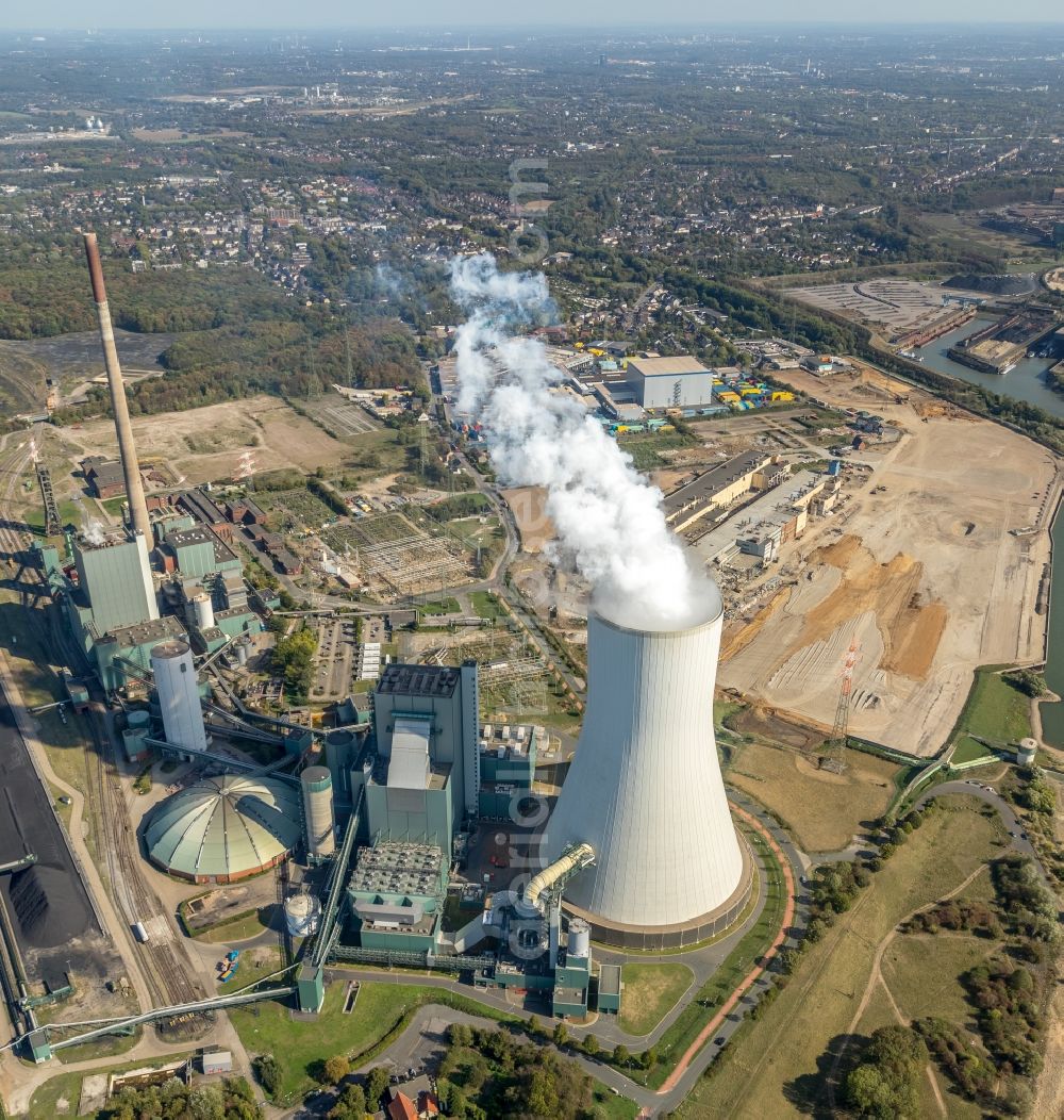 Aerial image Duisburg - Demolition works on Building and production halls on the premises of former paper factory Norske Skog and of Papierfabrik Haindl in the district Walsum in Duisburg in the state North Rhine-Westphalia, Germany