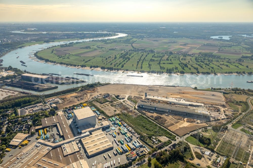 Duisburg from above - Demolition works on Building and production halls on the premises of former paper factory Norske Skog and of Papierfabrik Haindl in the district Walsum in Duisburg in the state North Rhine-Westphalia, Germany