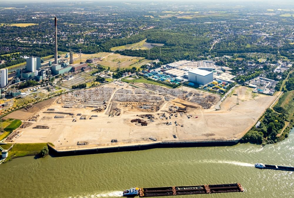 Duisburg from above - Demolition works on Building and production halls on the premises of former paper factory Norske Skog and of Papierfabrik Haindl in the district Walsum in Duisburg in the state North Rhine-Westphalia, Germany