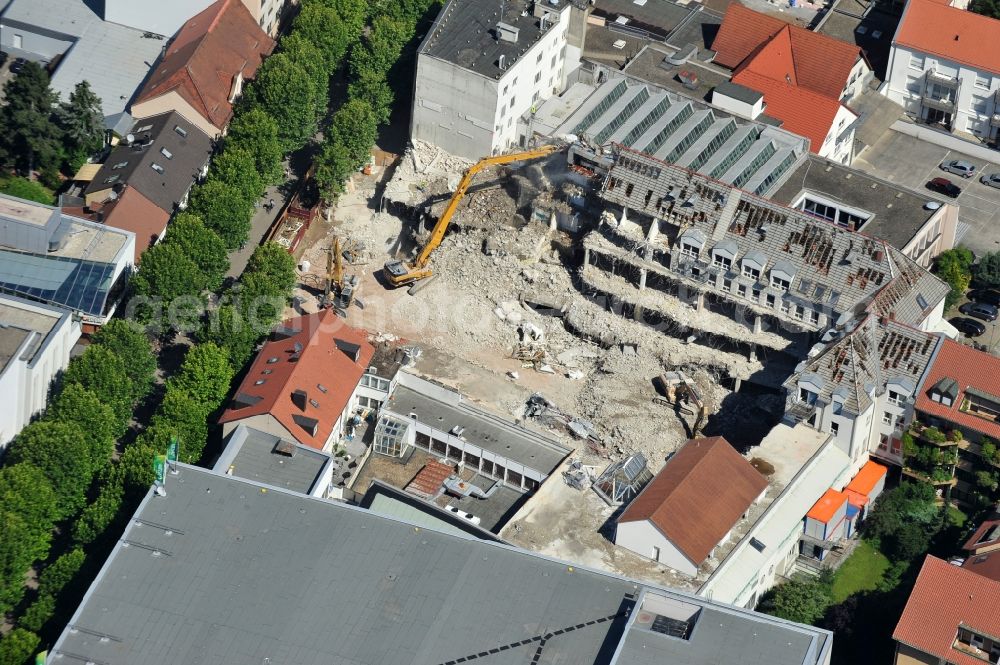 Aerial image Erlangen - Demolition work on the demolition of the Grand Gallery at the Nuremberg street in Erlangen in Bavaria