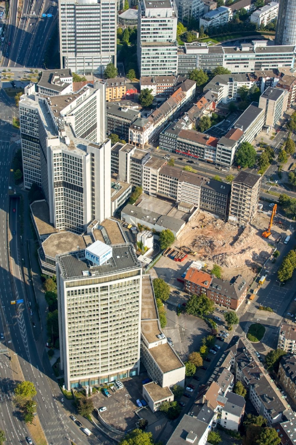 Essen from the bird's eye view: Demolition area of office buildings Home at the construction site Huyssenallee in Essen in the state North Rhine-Westphalia