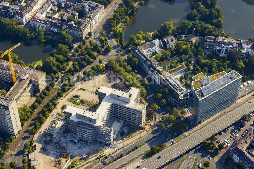 Düsseldorf from above - Demolition site of the office building Sozialwerk der Polizei in Duesseldorf district Carlstadt in Duesseldorf in the Ruhr area in the federal state of North Rhine-Westphalia, Germany