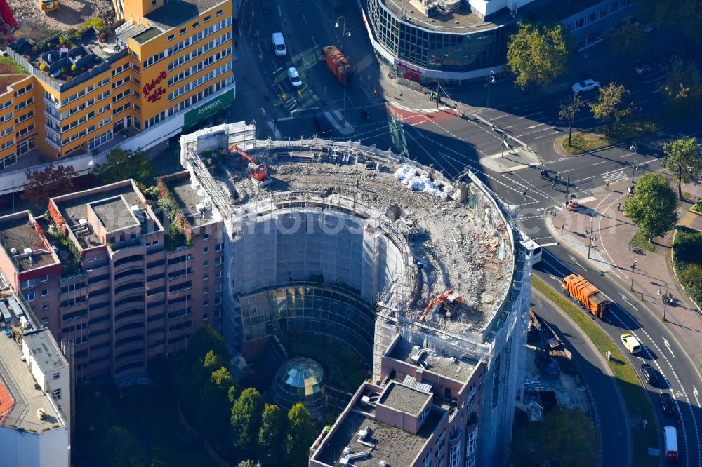 Berlin from above - Demolition area of office buildings Home of formerly headquarter of Berliner Volksbank on Budapester Strasse corner Kurfuerstenstrasse in the district Mitte in Berlin, Germany