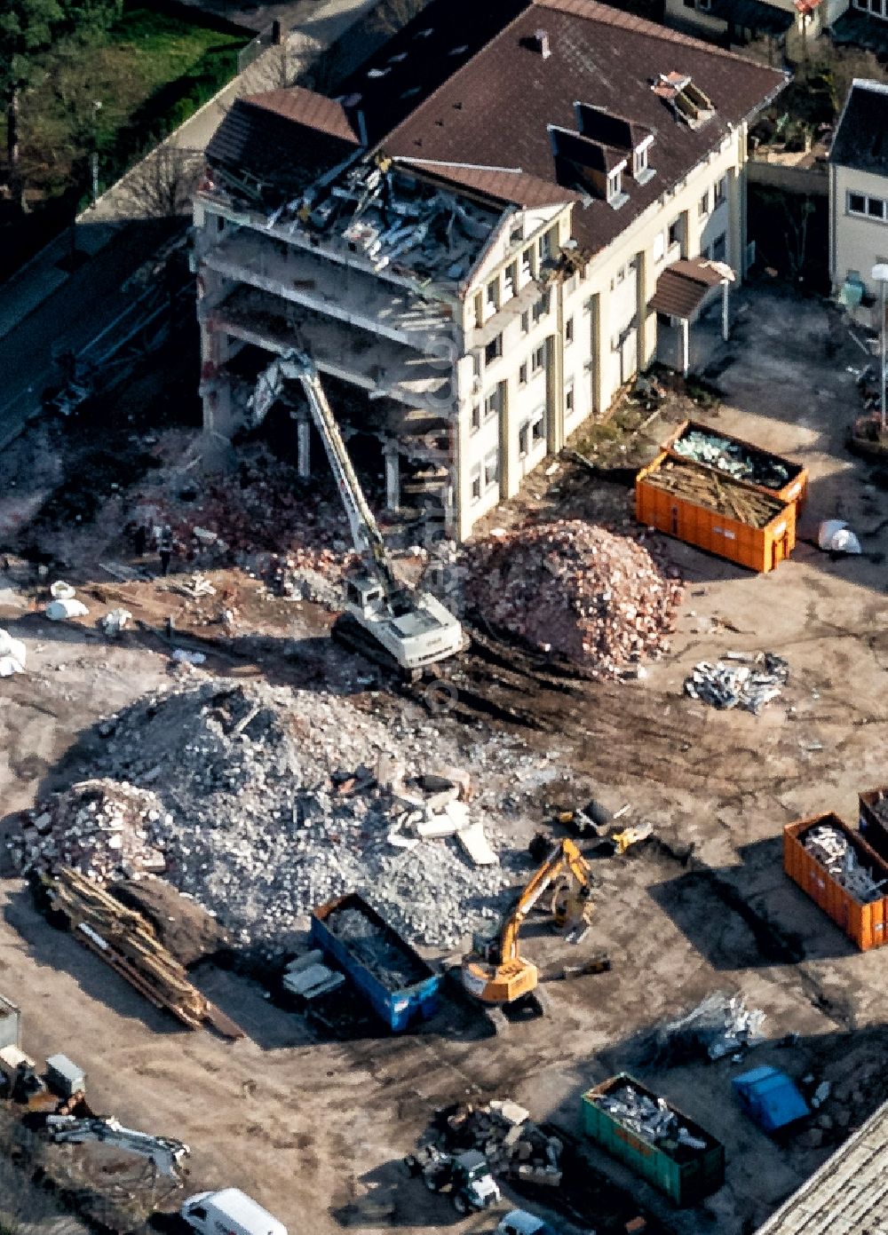 Aerial photograph Kenzingen - Demolition area of office buildings Home on Bombacher Strasse in Kenzingen in the state Baden-Wurttemberg, Germany