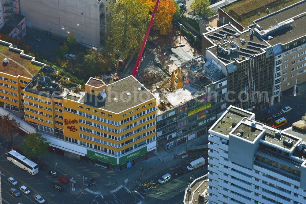 Berlin from above - Demolition area of office buildings Home Nuernberger Strasse in the district Charlottenburg in Berlin, Germany