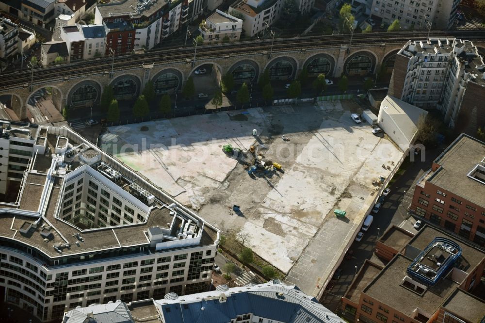 Aerial image Issy-les-Moulineaux - Demolition area of office buildings Home Rue Rene Jacques in Issy-les-Moulineaux in Ile-de-France, France