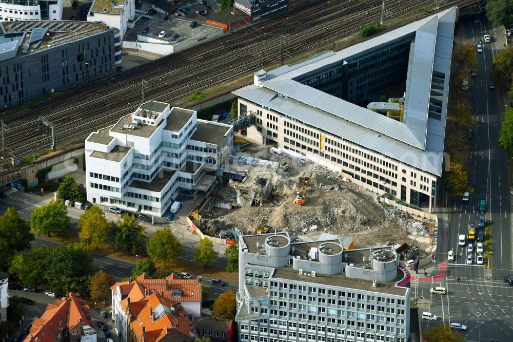 Hannover from the bird's eye view: Demolition area of office buildings Home of Aerztehaus on Berliner Allee in Hannover in the state Lower Saxony, Germany