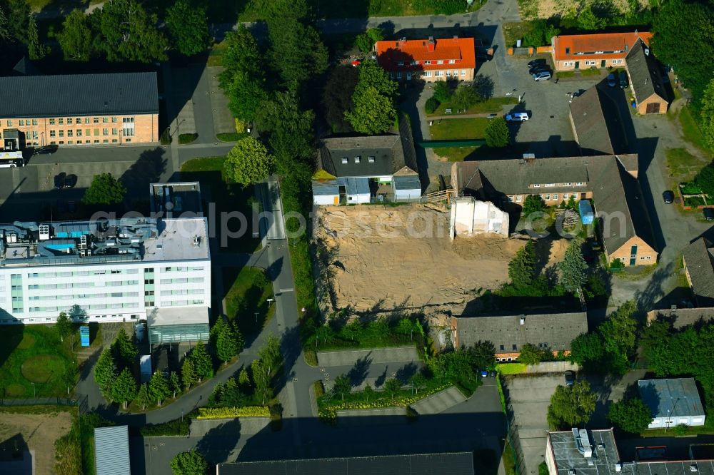 Aerial image Rostock - Demolition area of office buildings Home on Thierfelderstrasse in the district Hansaviertel in Rostock in the state Mecklenburg - Western Pomerania, Germany