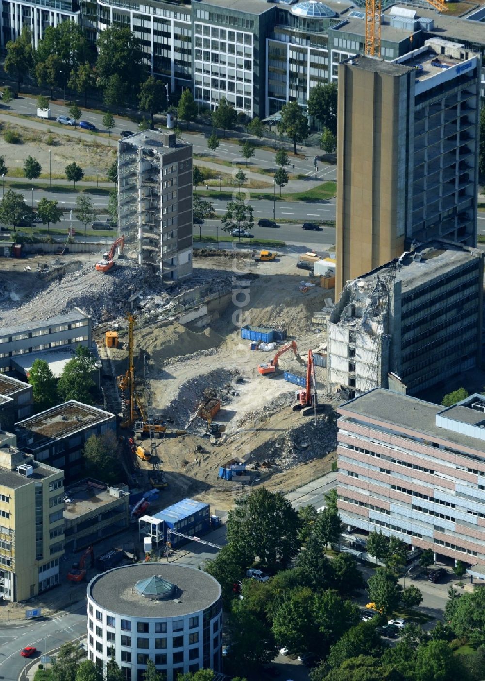 Aerial image München - Demolition area of office buildings Home Vogelweideplatz in Munich in the state Bavaria