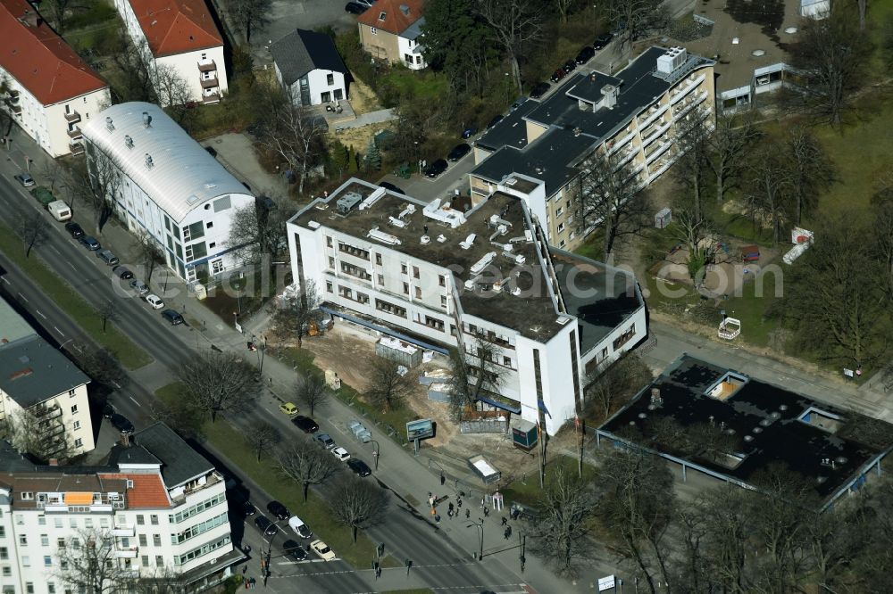 Aerial image Berlin - Clinic Demolition area of DRK Klinik fuer Paediatrie m.S. Pneumologie u. Immunologie - CBF on Hindenburgdamm in Berlin in Germany