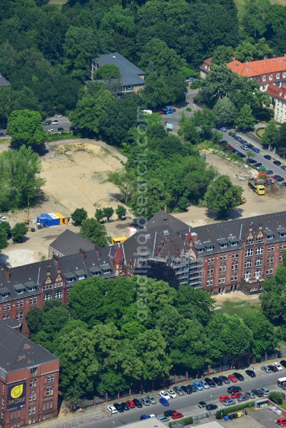 Aerial image Berlin - Demolition site of the former women's clinic in Berlin - Charlottenburg