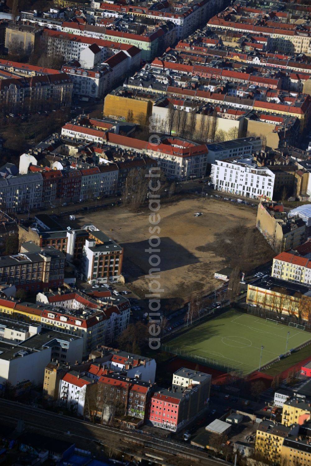 Aerial image Berlin - View at the site of the demolished former company building of the Freudenberg Sealing Products GmbH & Co. in Berlin Friedrichshain at the Boxhagener Street