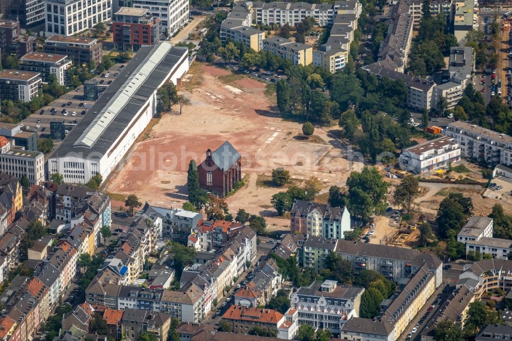 Aerial image Düsseldorf - Demolition area of the former prison Ulmer Hoeh on Ulmenstrasse in the district Derendorf Duesseldorf in the state North Rhine-Westphalia. The area is mainly intended for housing construction