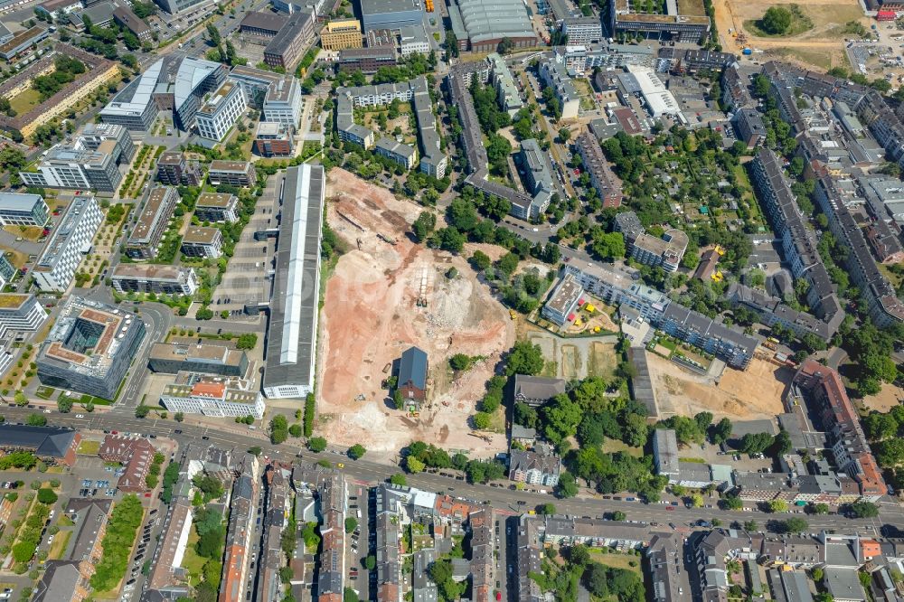 Aerial image Düsseldorf - Demolition area of the former prison Ulmer Hoeh on Ulmenstrasse in the district Derendorf Duesseldorf in the state North Rhine-Westphalia. The area is mainly intended for housing construction