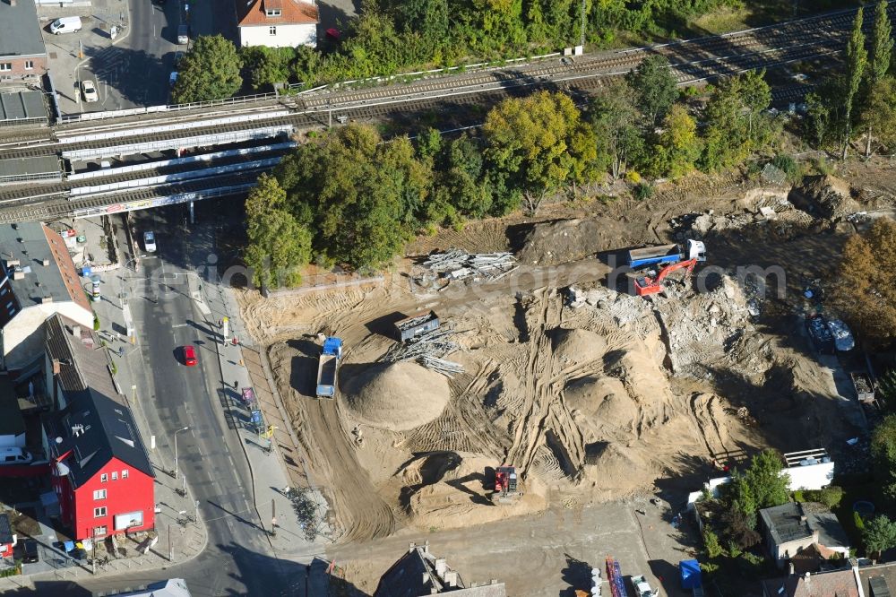 Aerial photograph Berlin - Demolition work on the ruins of the former store building on Hoenower Strasse in the district Mahlsdorf in Berlin, Germany