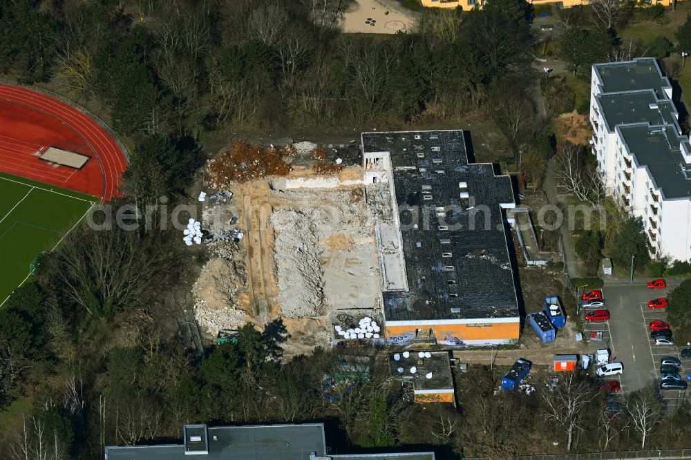 Aerial image Berlin - Demolition of the building area of Schwimmhalle on Rue Georges Vallerey in the district Wittenau in Berlin, Germany