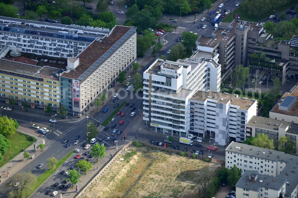 Berlin from above - Demolition of the building area of former IBA- Settlement am Luetzowplatz in Berlin in Germany