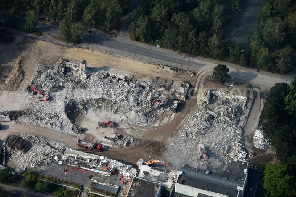 Berlin from above - Demolition of the building area of Einkaufszentrums Cite Foch an der Avenue Charles de Gaulle in Berlin