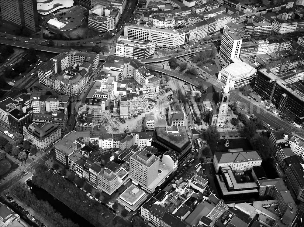 Düsseldorf from the bird's eye view: Demolition of the building area of on Johannes Kirche on Martin-Luther-Platz in the district Stadtmitte in Duesseldorf in the state North Rhine-Westphalia, Germany