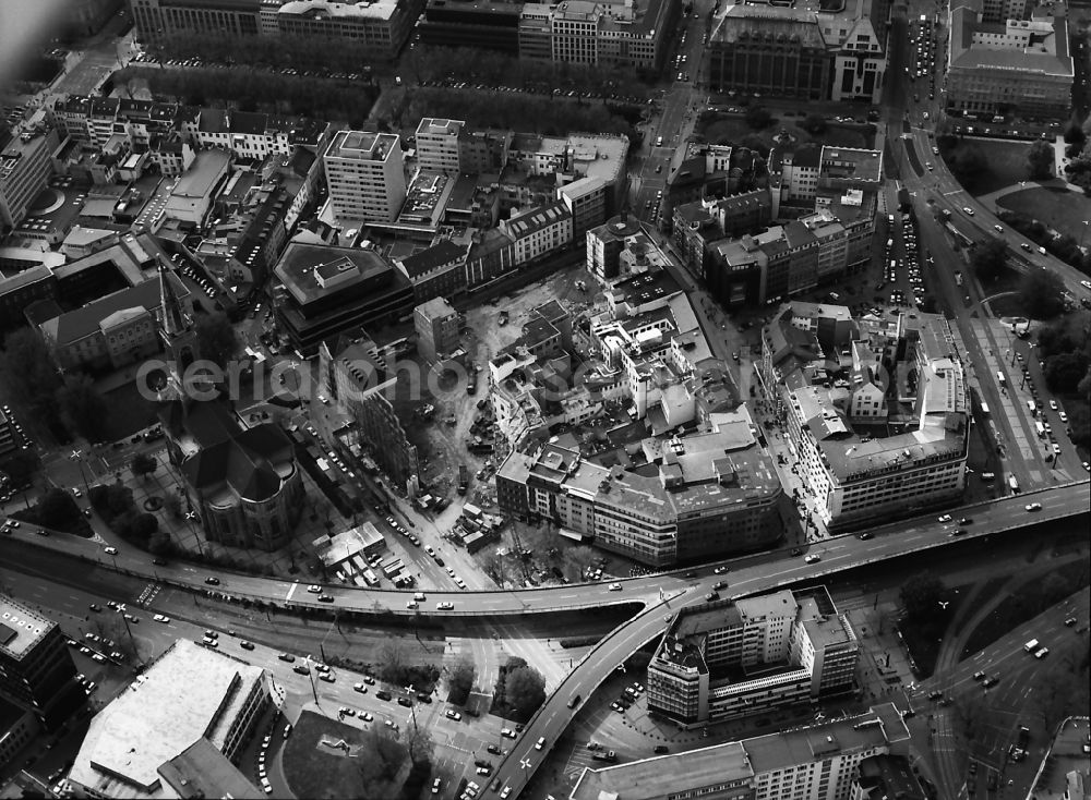 Aerial image Düsseldorf - Demolition of the building area of on Johanniskirche in the district Stadtmitte in Duesseldorf in the state North Rhine-Westphalia, Germany