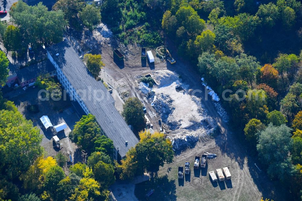 Aerial image Berlin - Demolition of the building area of of Sport Club Borussia 1920 Friedrichsfelde e.V. on Sewanstrasse in the district Lichtenberg in Berlin, Germany