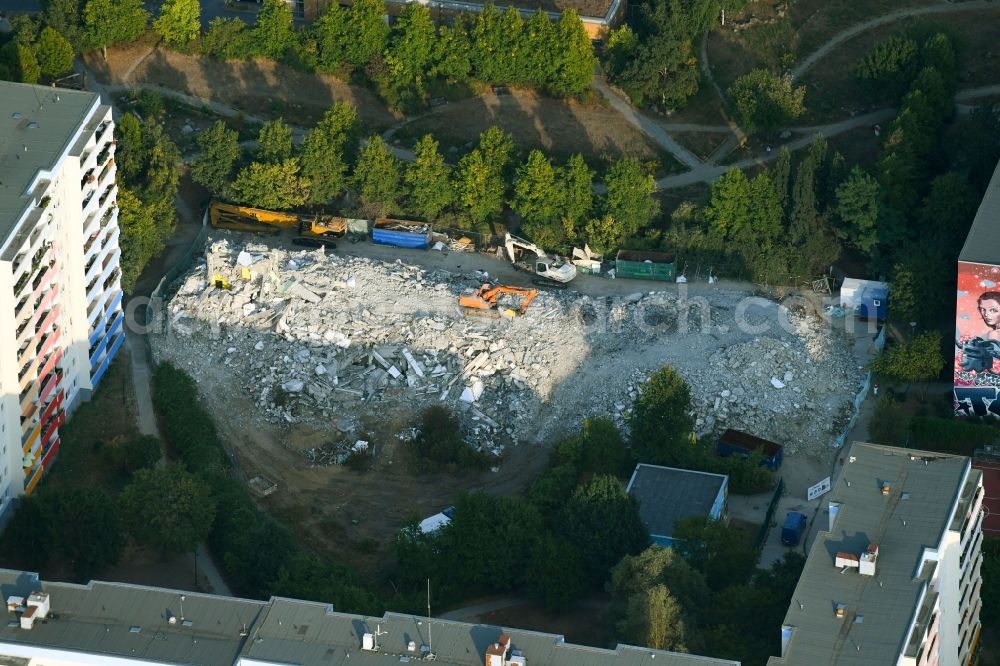 Aerial photograph Berlin - Demolition of the building area of on Venusstrasse in Berlin, Germany