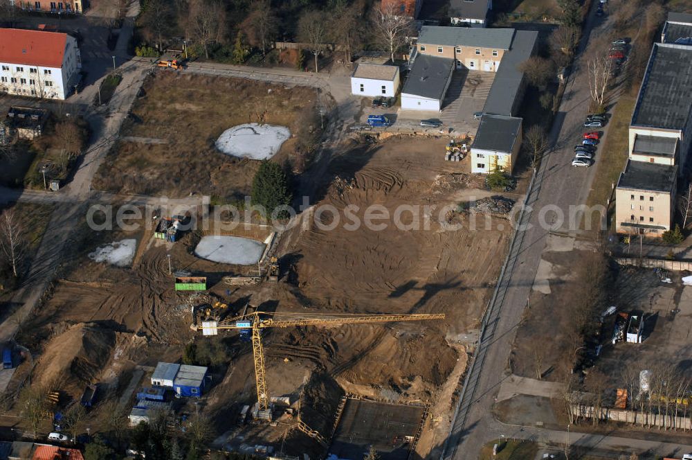 Aerial photograph Berlin - Blick auf die Abrissfläche / den Rückbau vom Haus 9 und Haus 15 (Kesselhaus) auf dem Gelände des Vivantes Klinikum Hellersdorf. Look at the areal surface on the site of the demolished Vivantes Klinikum Berlin - Hellersdorf - Genius Ingenieurbüro GmbH, email: krebs@ibgenius.de