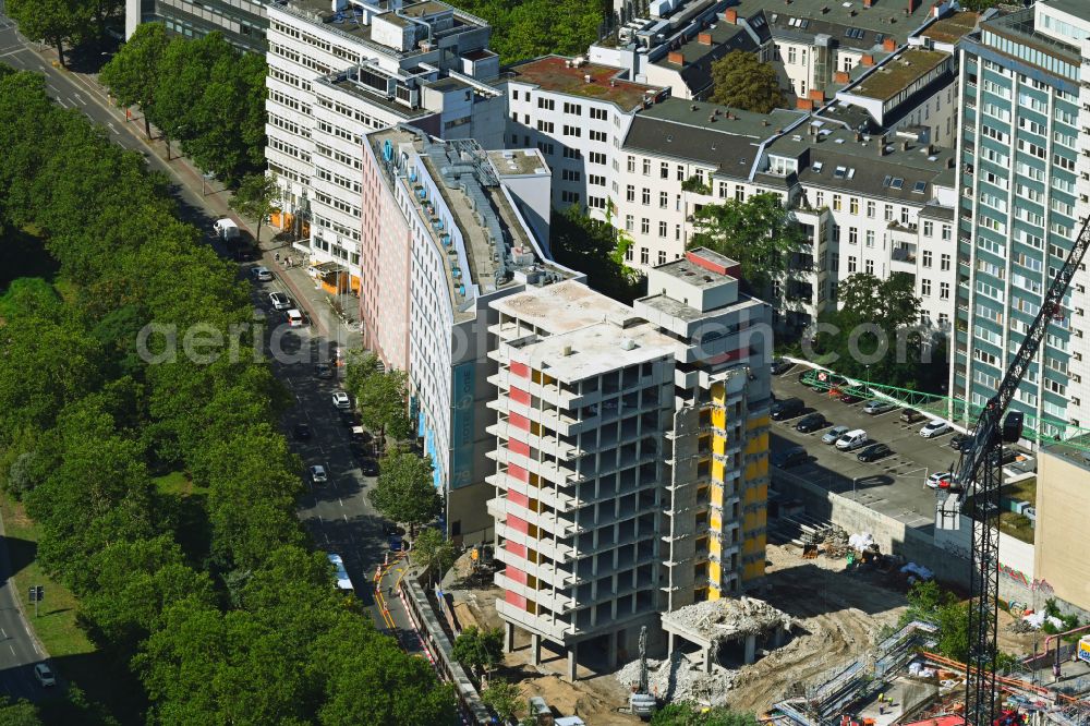 Aerial image Berlin - Demolition and dismantling of the high-rise building on street An der Urania in the district Schoeneberg in Berlin, Germany