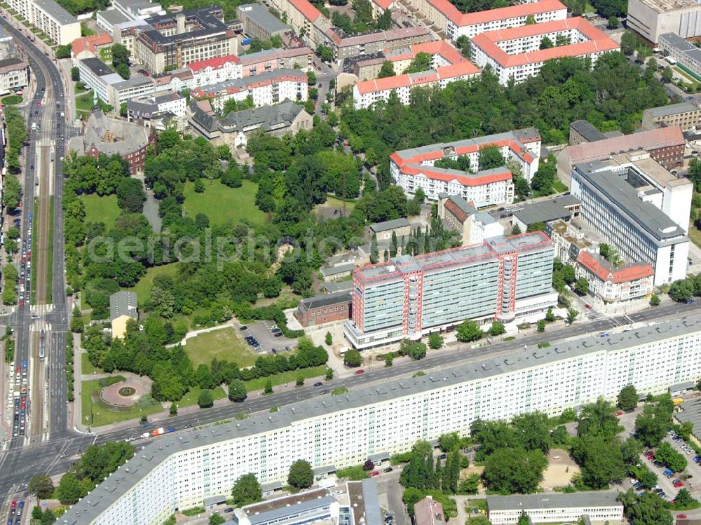 Aerial image Berlin - Lichtenberg - Blick auf die Abrissfläche des Wohnhauses der Howoge in der Frankfurter Allee in Berlin-Lichtenberg