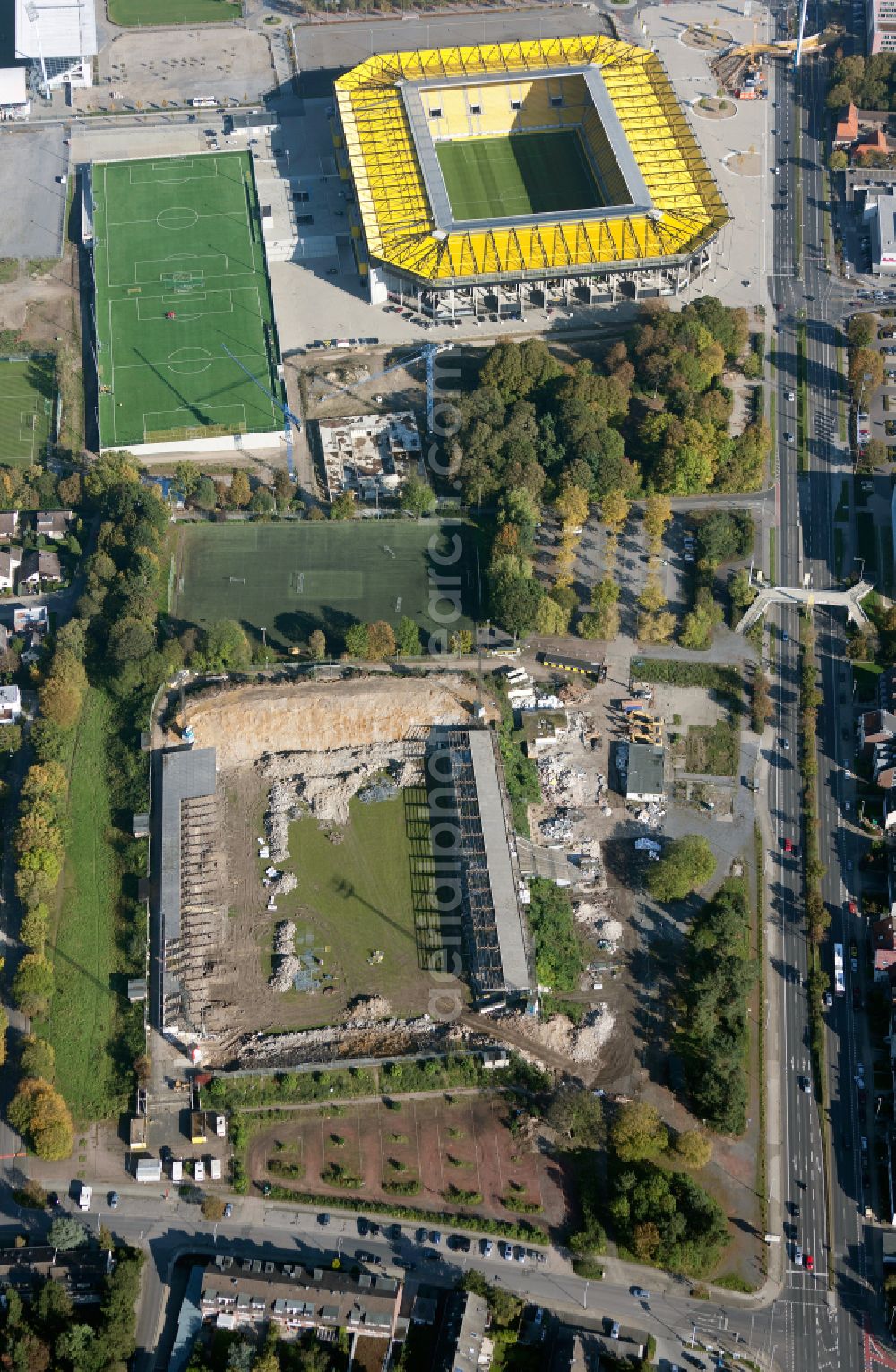 Aachen from the bird's eye view: Demolition area and dismantling of the old Aachen Tivoli Stadium on street Alemannenstrasse in Aachen in the state North Rhine-Westphalia, Germany