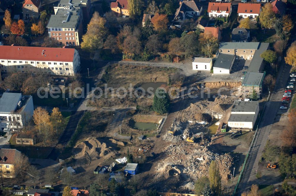 Aerial image Berlin - Blick auf die Abrissfläche / den Rückbau vom Haus 9 und Haus 15 (Kesselhaus) auf dem Gelände des Vivantes Klinikum Hellersdorf. Hier sollen Parkflächen entstehen. Kontakt Ver- und Entsorgungskonzept: Genius Ingenieurbüro GmbH, Treskowallee 30, 10318 Berlin, Tel. +49(0)30 818584-0, Fax +49(0)30 818584-99, email: krebs@ibgenius.de