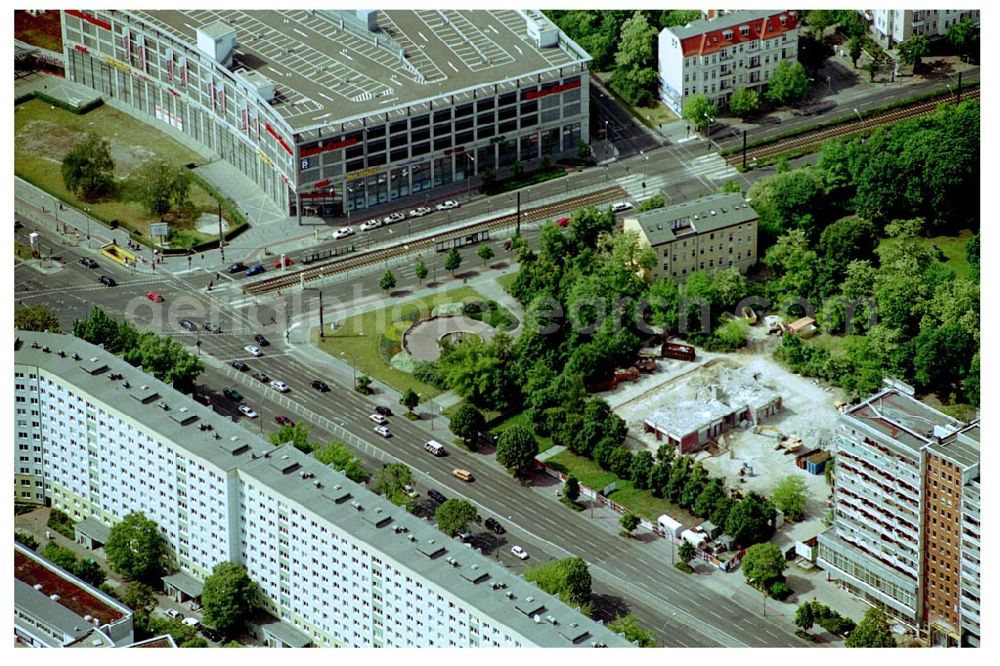 Berlin - Lichtenberg from the bird's eye view: Abrißhochhausreste der HOWOGE an der Frankfurter Allee 110 in Berlin Lichtenberg.