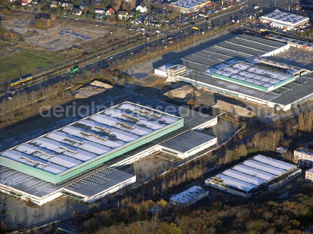 Berlin-Lichtenberg from above - 19.11.2004 BERLIN-LICHTENBERG Abrissstelle an der Landsberger Allee, Ecke Rhinstrasse Geplant ist auf dem Gelände ein neuer IKEA-Markt