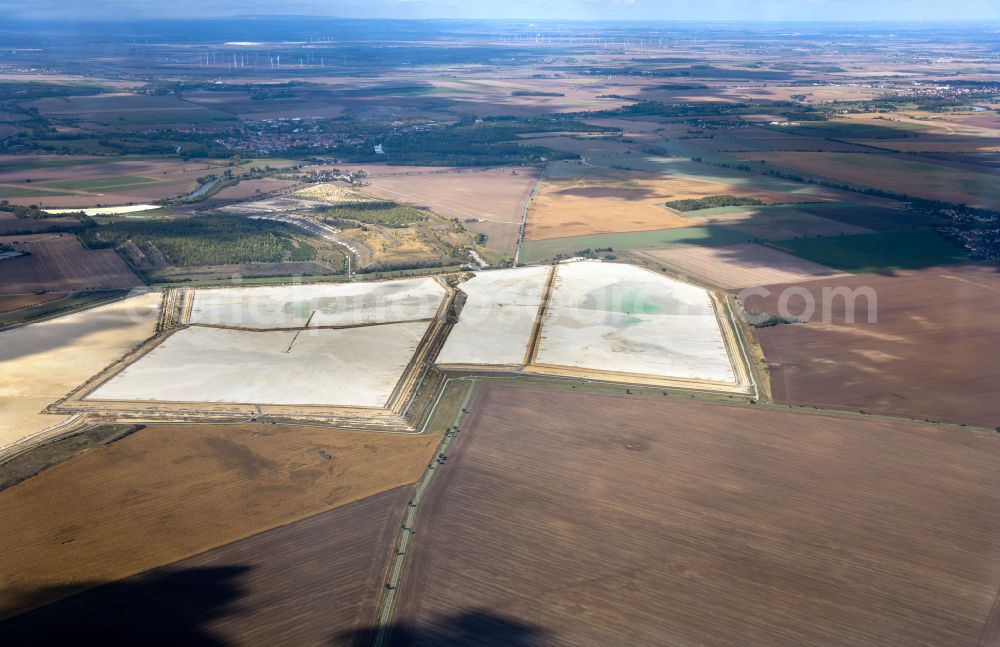 Aerial photograph Unseburg - Sewage works Basin and purification steps for waste water treatment in Unseburg in the state Saxony-Anhalt, Germany